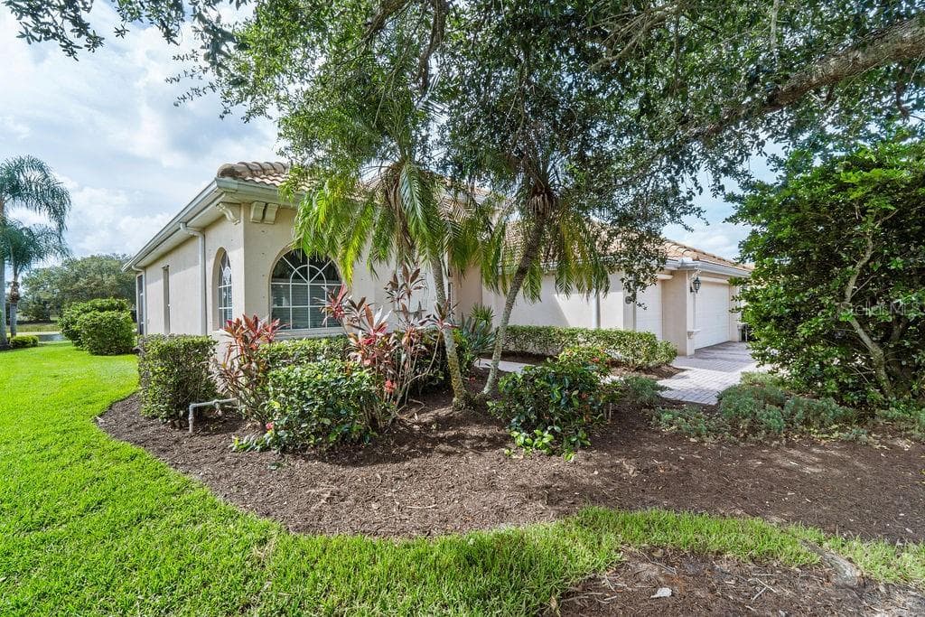 Single Family Residence at 522 RIVER CRANE ST, BRADENTON, photo 2 of 37