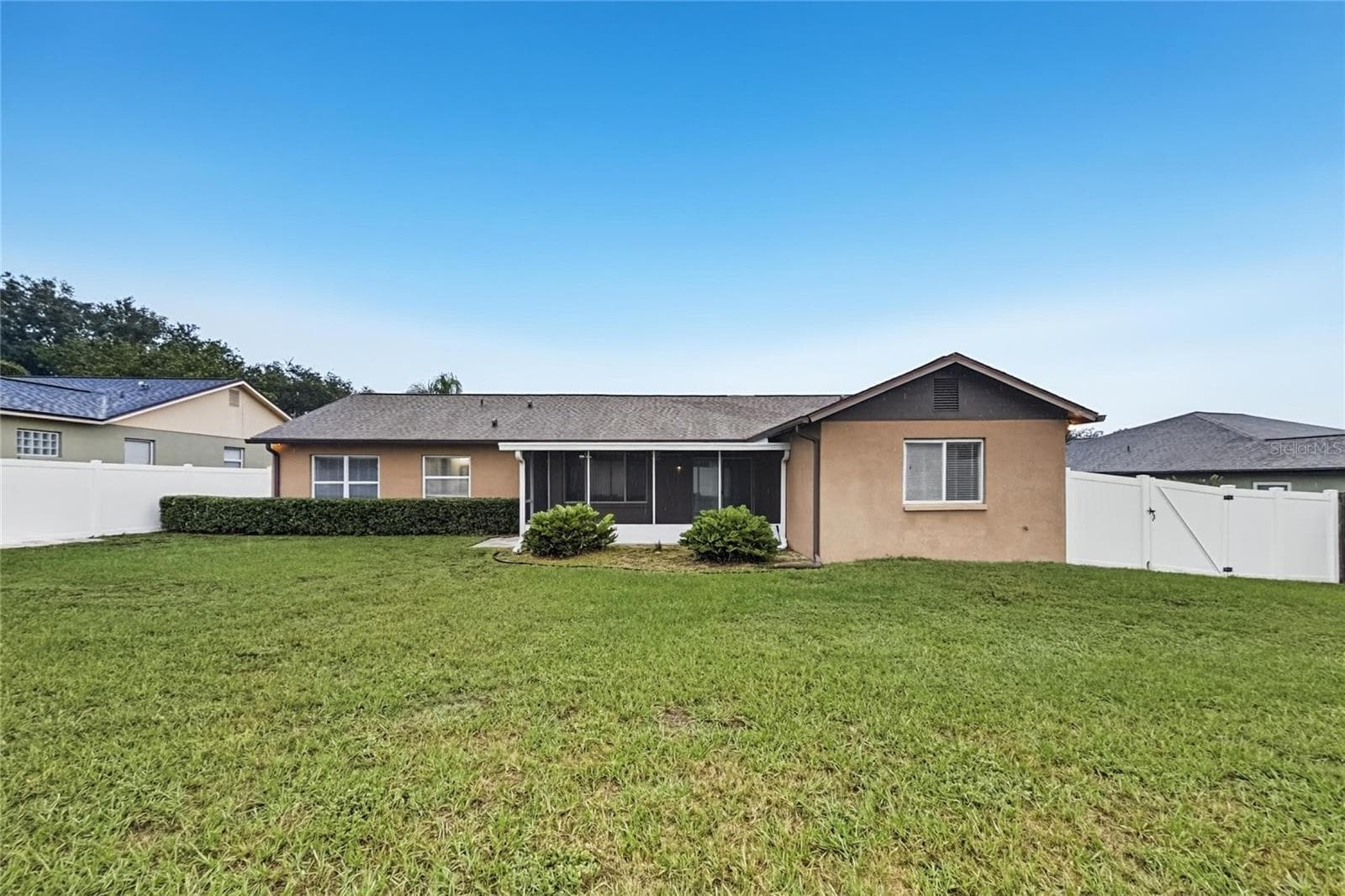 Single Family Residence at 12807 RAYSBROOK DR, RIVERVIEW, photo 19 of 20