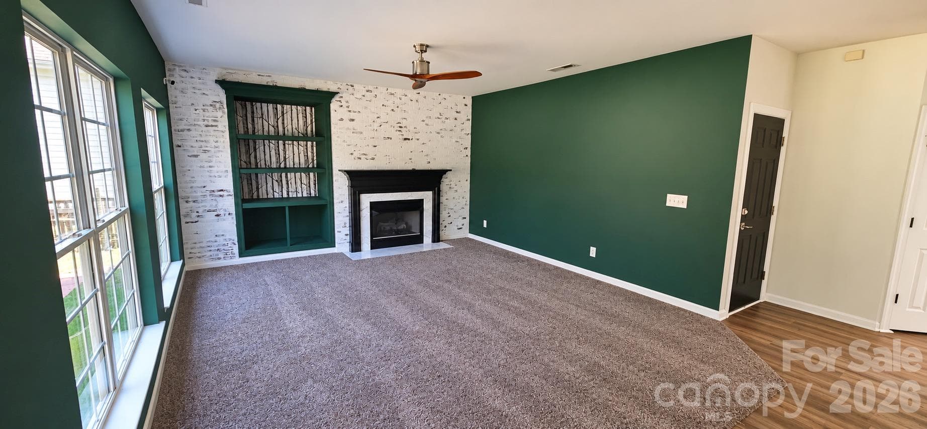 Single Family Residence at 4954 Riverview Drive, Harrisburg, photo 2 of 6