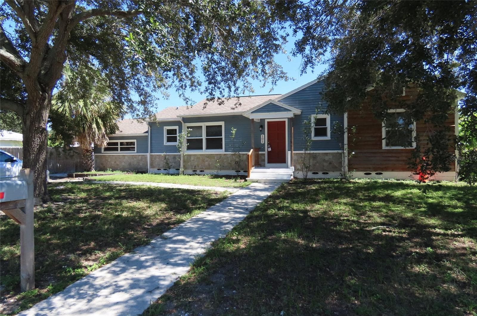 101 N GLENWOOD AVE
