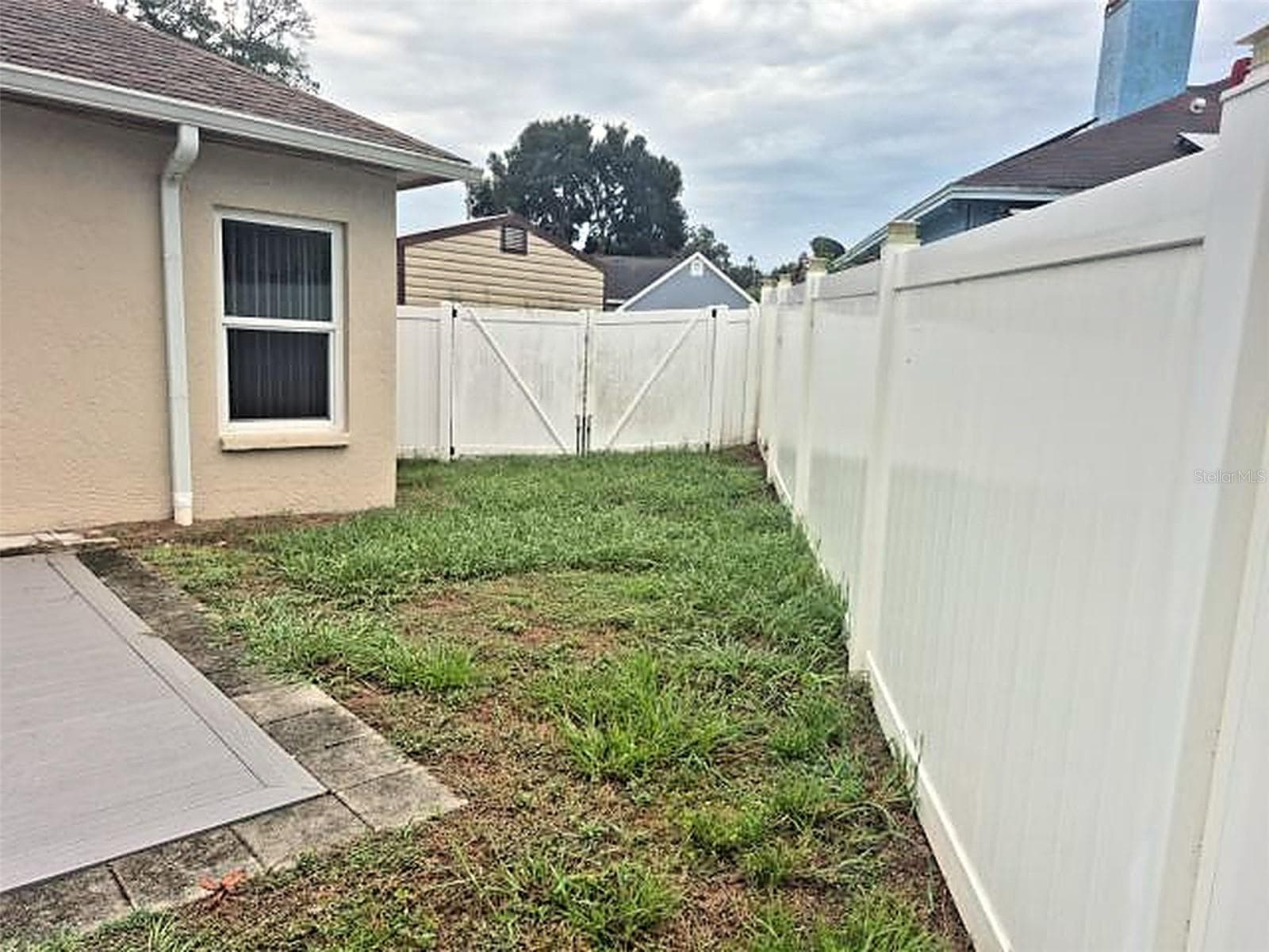 Single Family Residence at 902 GREENBELT CIR, BRANDON, photo 57 of 68