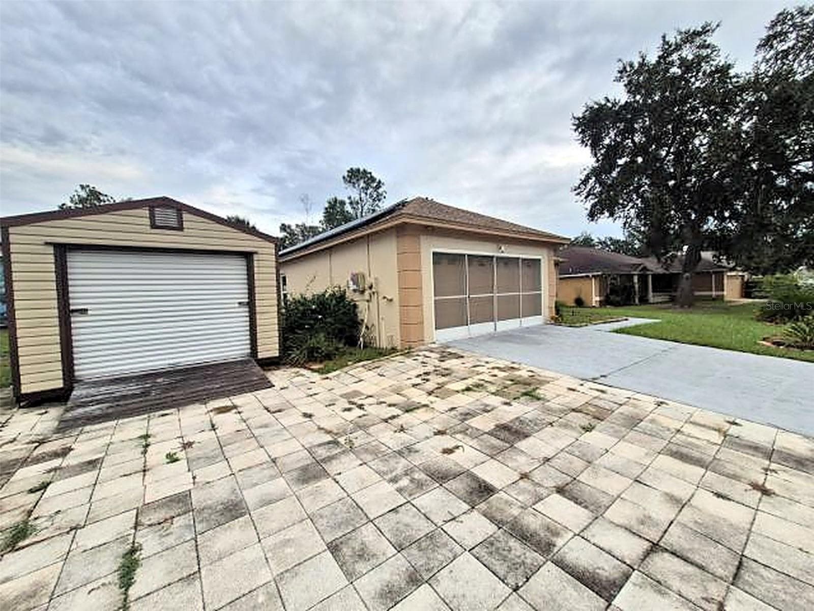 Single Family Residence at 902 GREENBELT CIR, BRANDON, photo 61 of 68