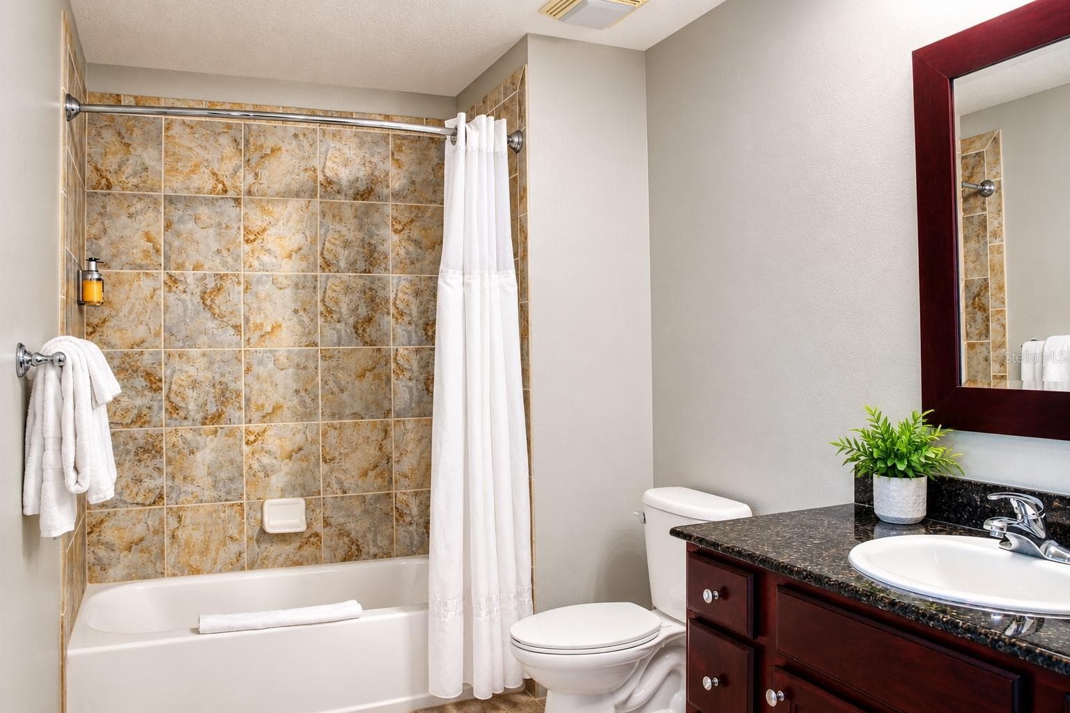 Condo - Hotel at 14501 GROVE RESORT #1723, WINTER GARDEN, photo 21 of 48