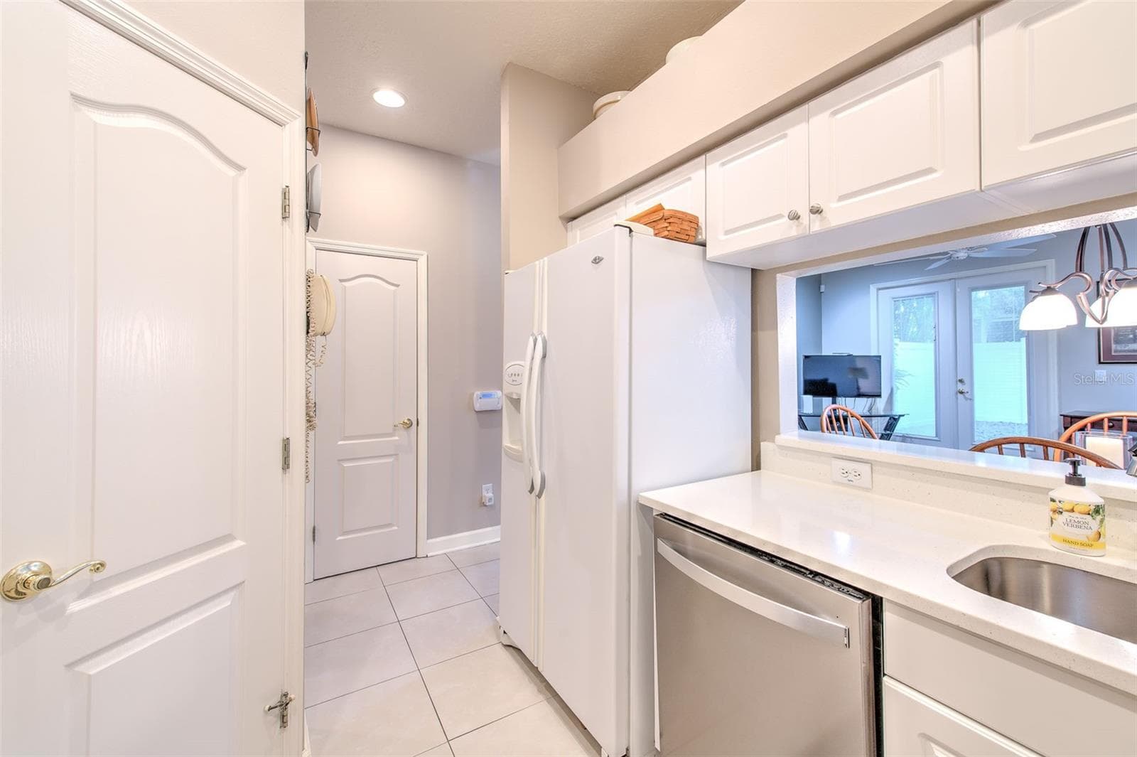 Townhouse at 3111 W SAN PEDRO ST, TAMPA, photo 7 of 42