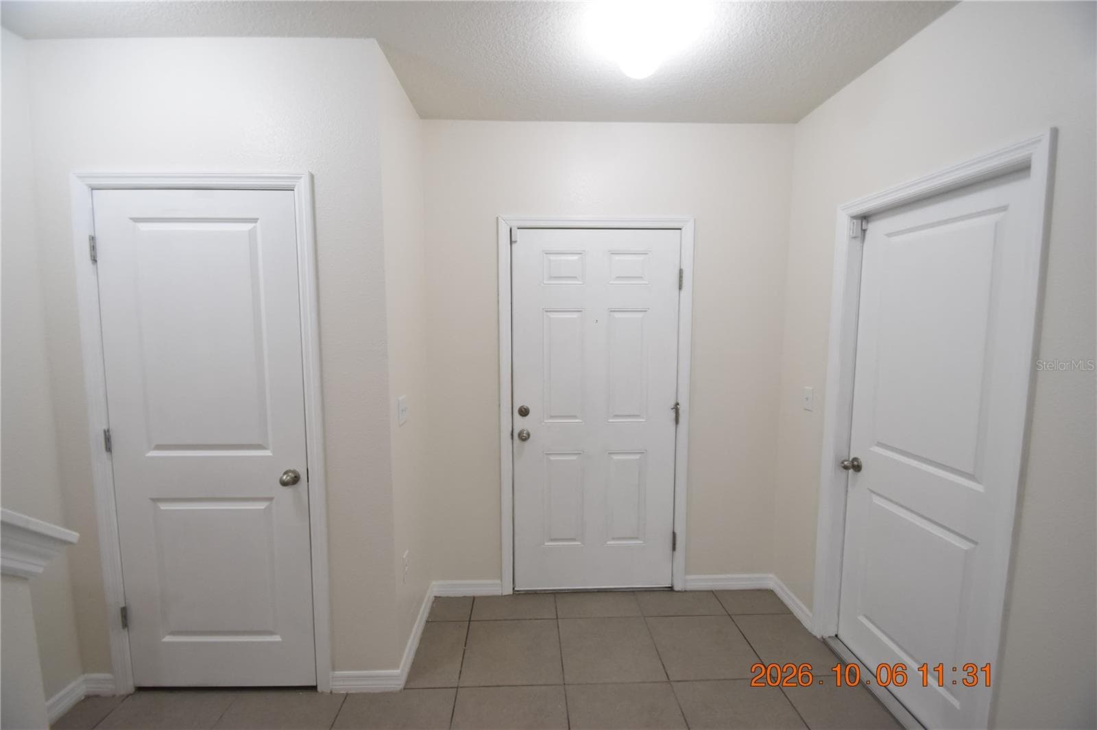 Townhouse at 12921 SHADY FERN LN, GIBSONTON, photo 2 of 39