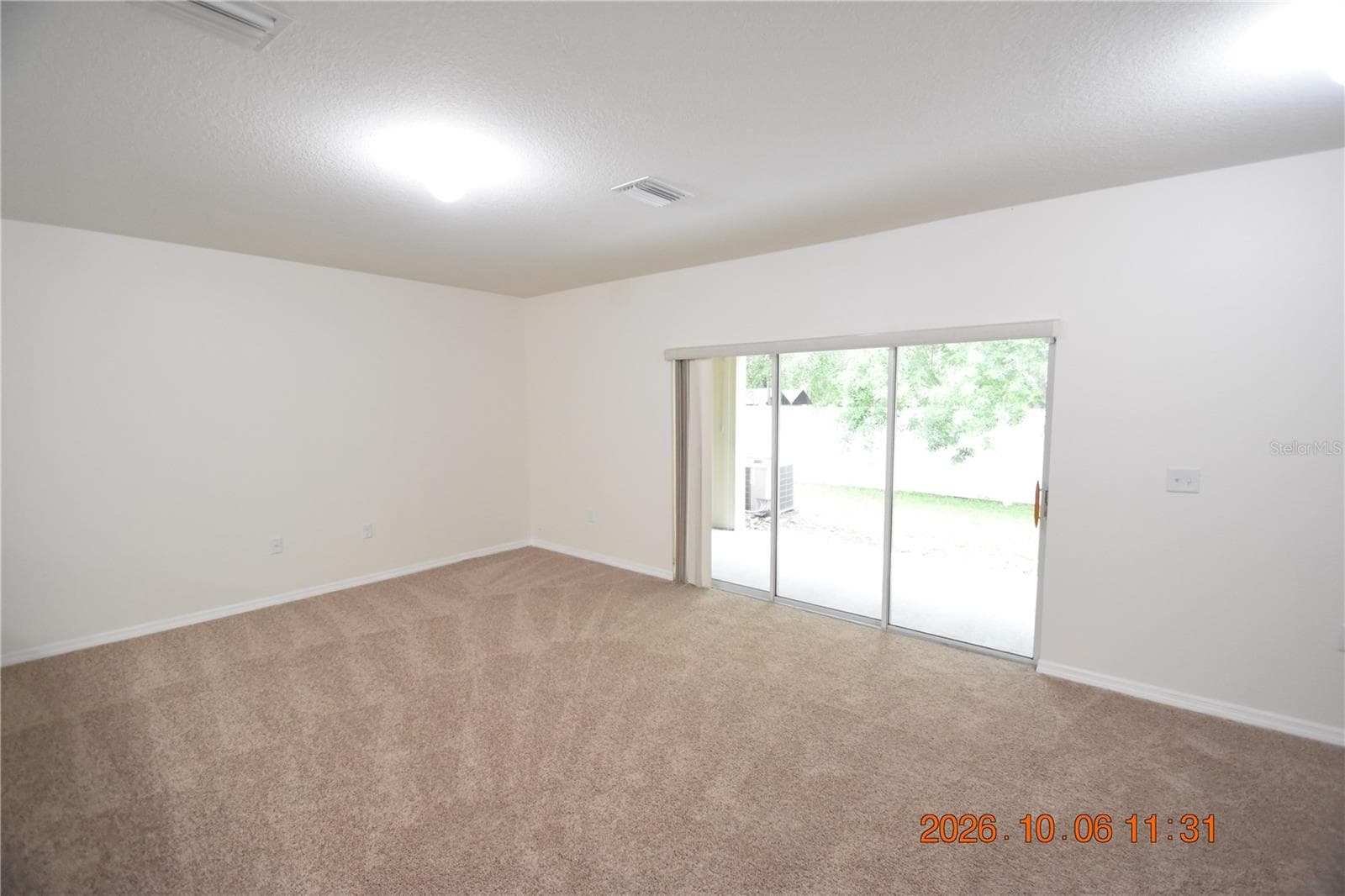 Townhouse at 12921 SHADY FERN LN, GIBSONTON, photo 3 of 39