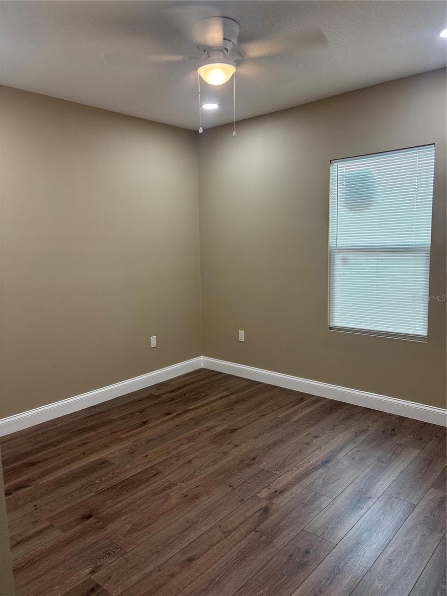 Single Family Residence at 518 ORANGE ST, AUBURNDALE, photo 11 of 24