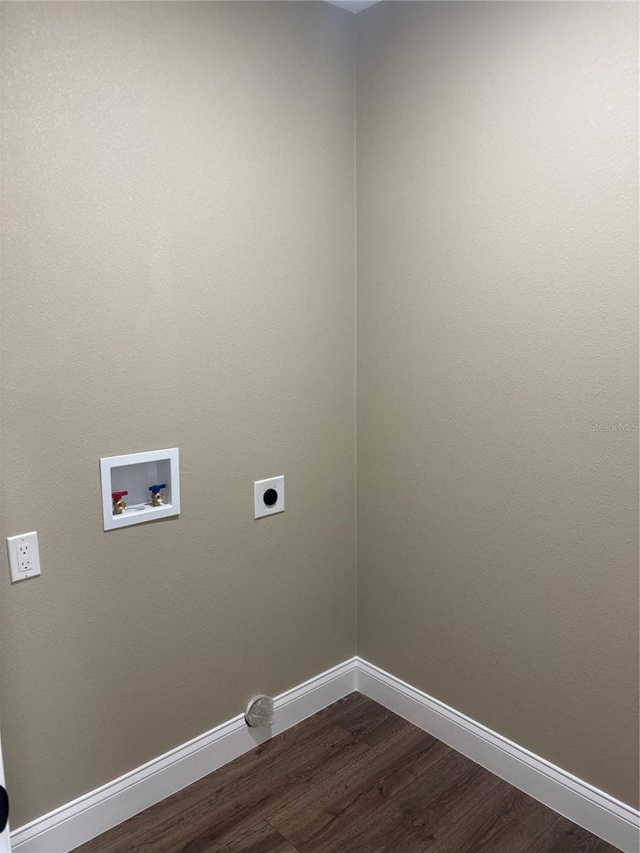 Single Family Residence at 518 ORANGE ST, AUBURNDALE, photo 20 of 24