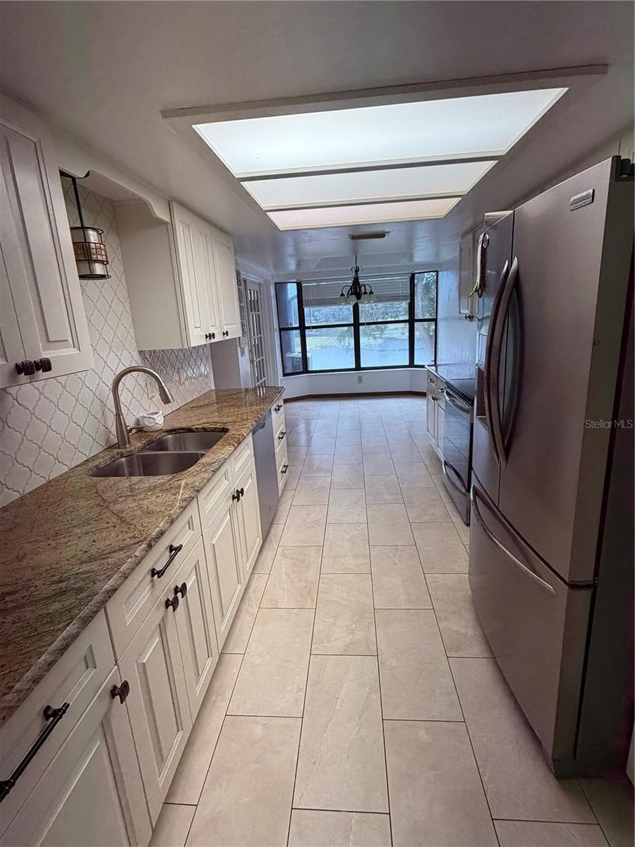 Kitchen - 1077 SE 170TH CT, SILVER SPRINGS