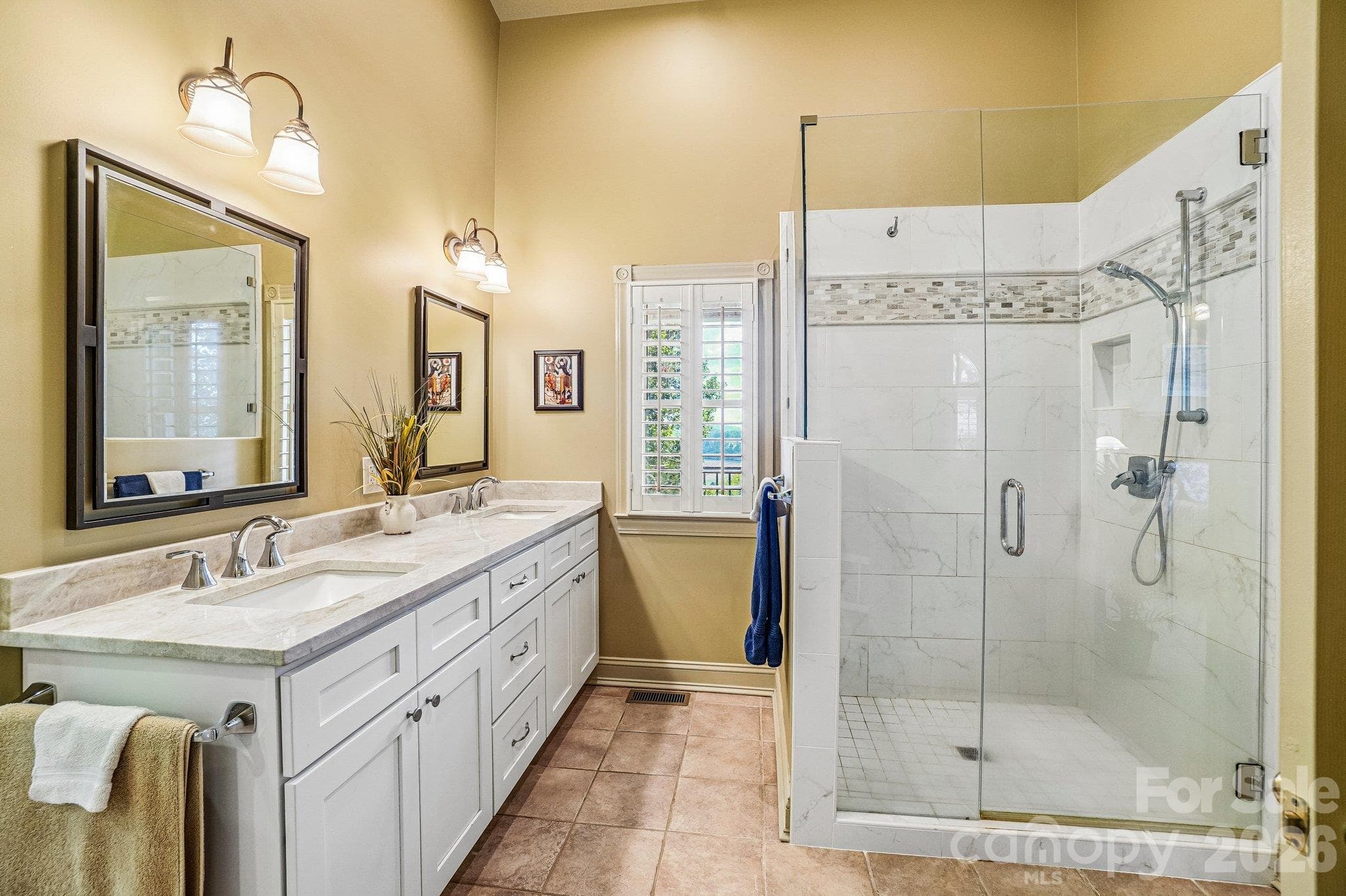 Single Family Residence at 239 Bearwallow Mountain Road, Hendersonville, photo 15 of 38