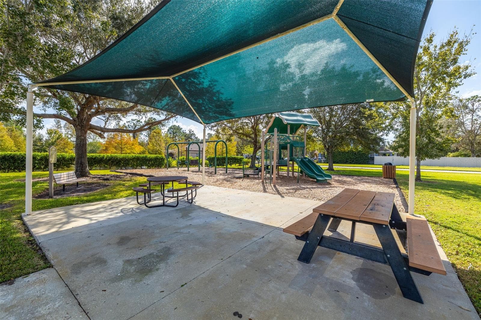 Single Family Residence at 7831 STONELEIGH DR, LAND O LAKES, photo 39 of 61