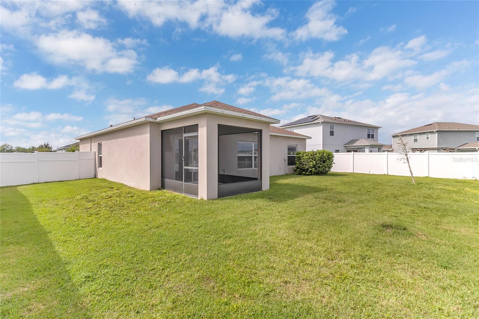 Single Family Residence at 418 QUARRY ROCK CIR, KISSIMMEE, photo 6 of 39