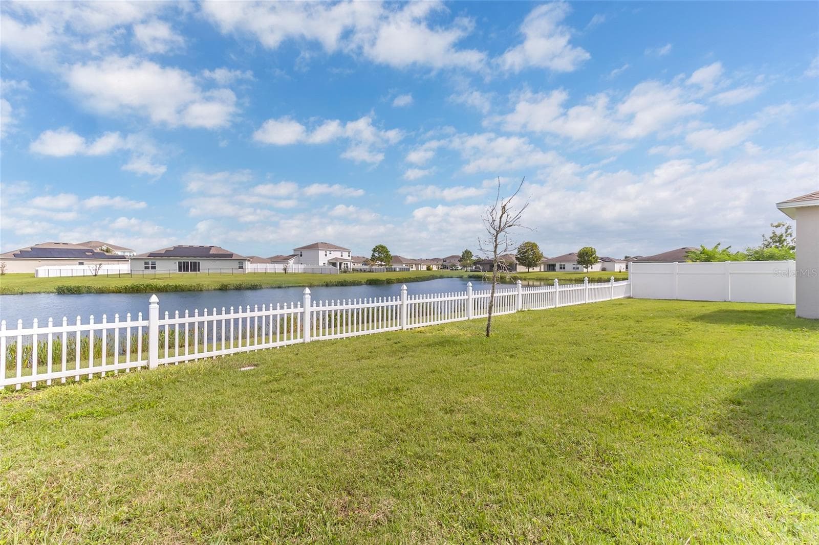 Single Family Residence at 418 QUARRY ROCK CIR, KISSIMMEE, photo 8 of 39
