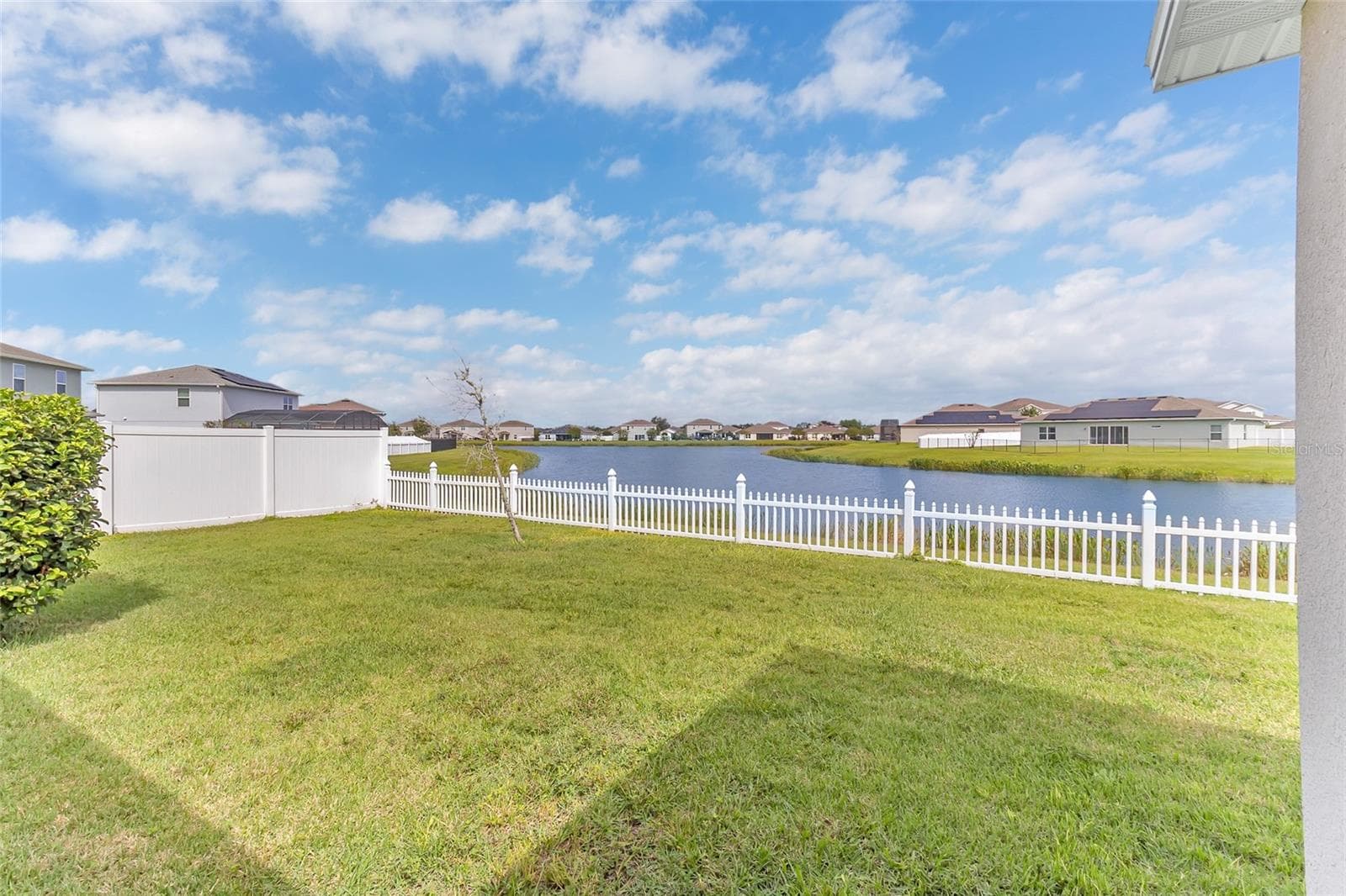 Single Family Residence at 418 QUARRY ROCK CIR, KISSIMMEE, photo 9 of 39