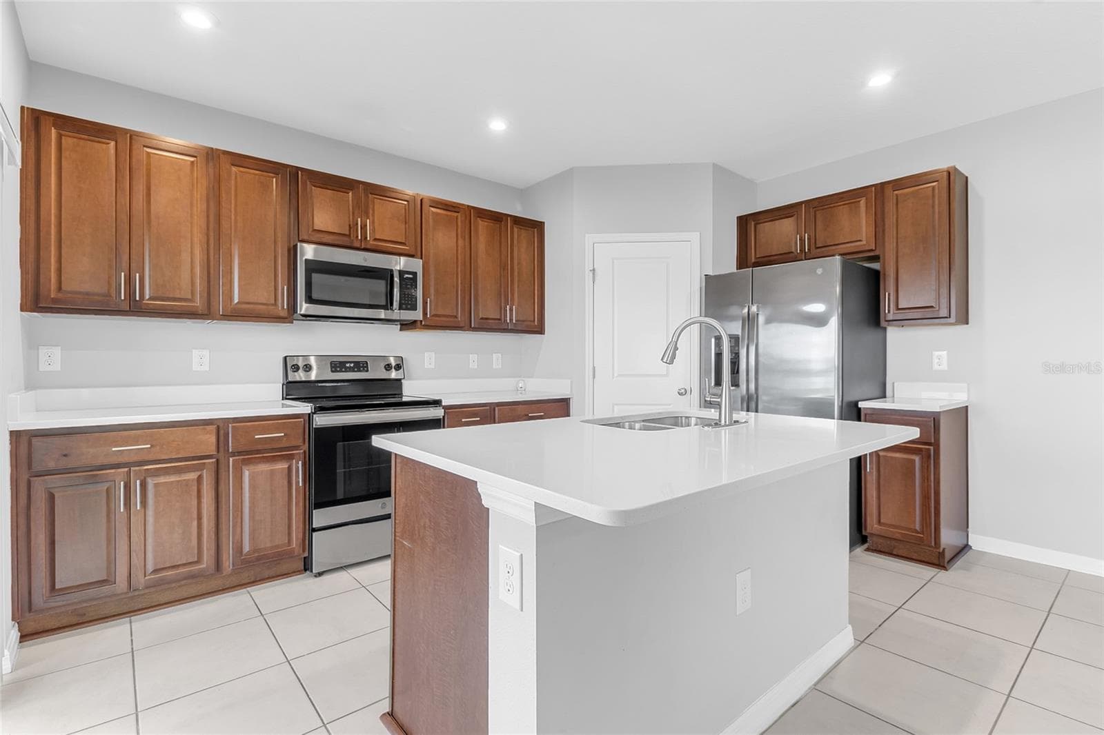 Single Family Residence at 418 QUARRY ROCK CIR, KISSIMMEE, photo 29 of 39