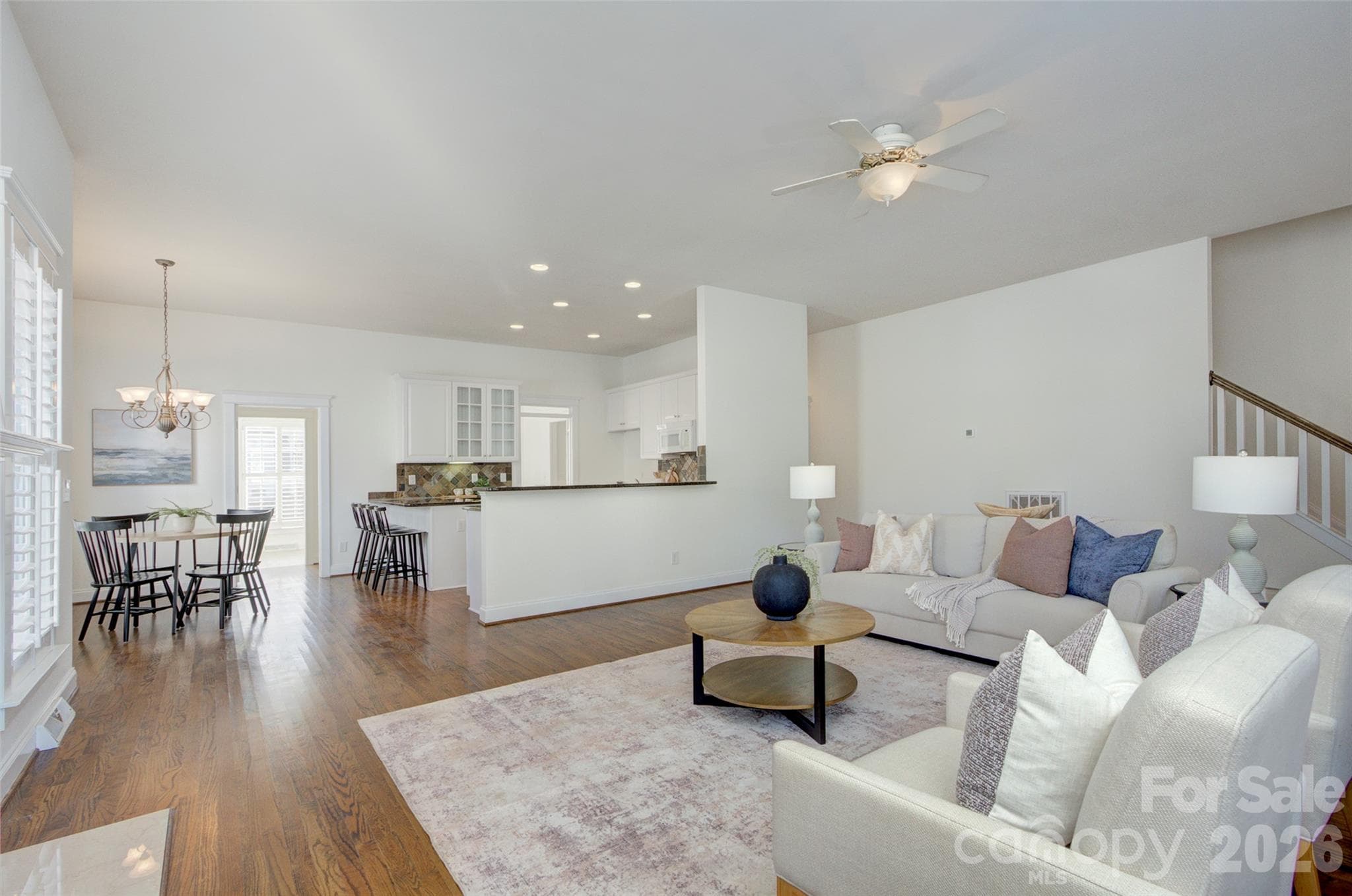 Single Family Residence at 16418 Spruell Street, Huntersville, photo 8 of 40