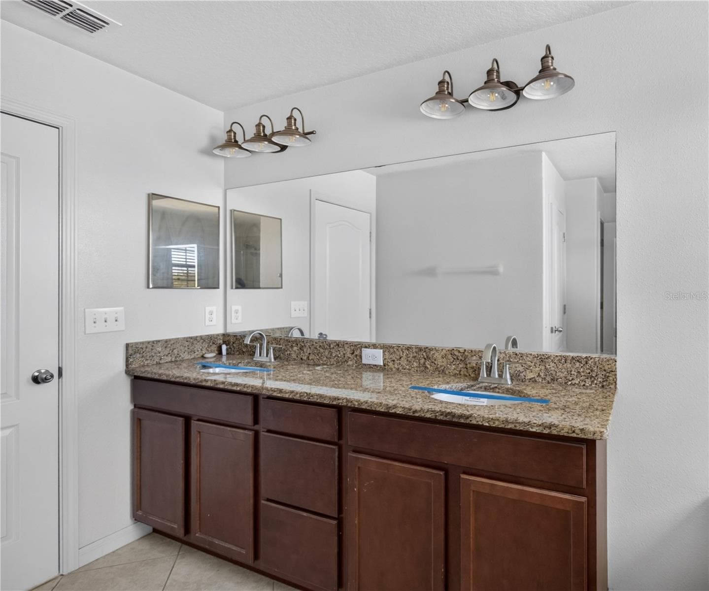 Single Family Residence at 10919 RAINBOW PYRITE DR, WIMAUMA, photo 24 of 31