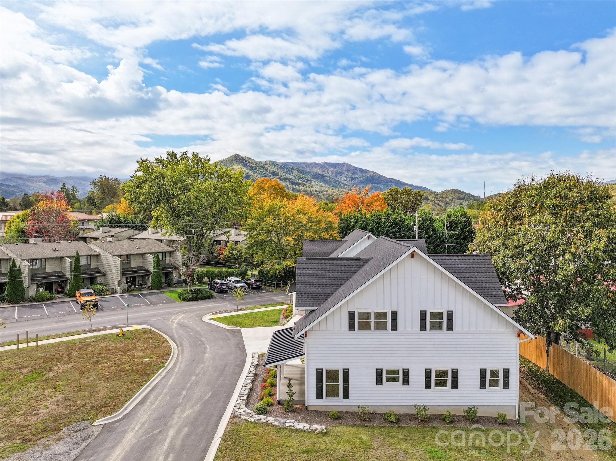 Townhouse at Waynesville, photo 10 of 80