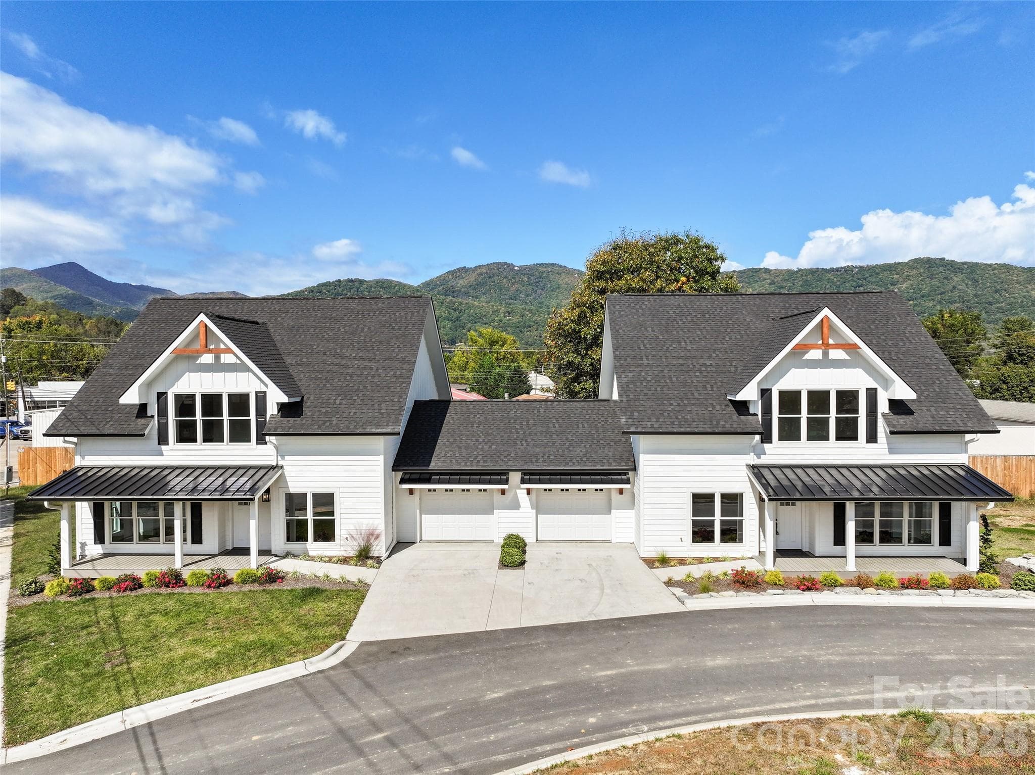 Townhouse at Waynesville, photo 12 of 80