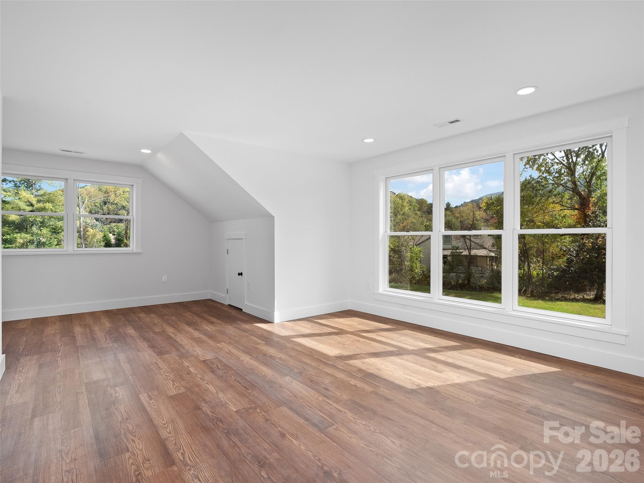 Townhouse at Waynesville, photo 66 of 80