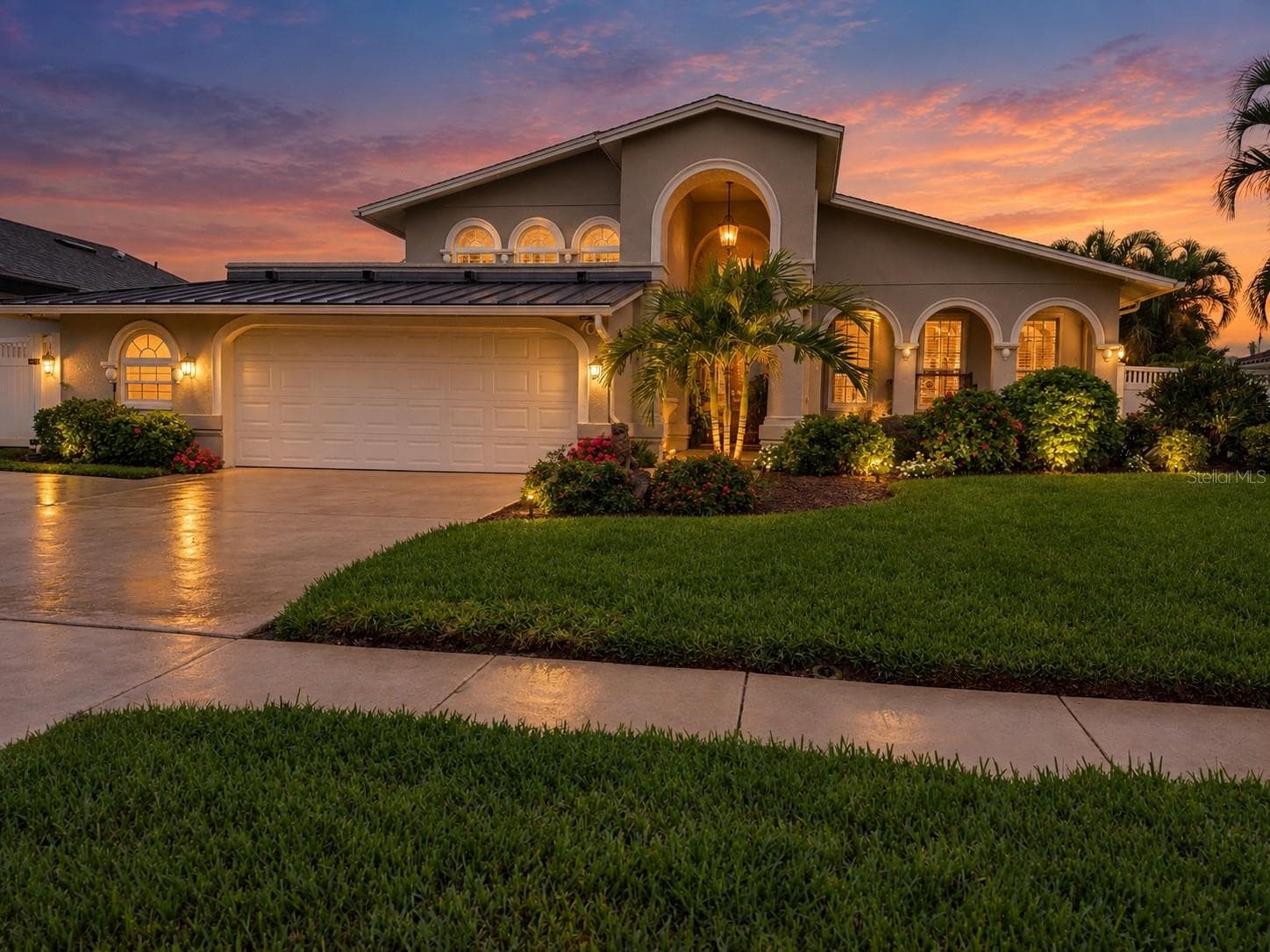 Single Family Residence at 707 SNUG IS, CLEARWATER BEACH, photo 2 of 85