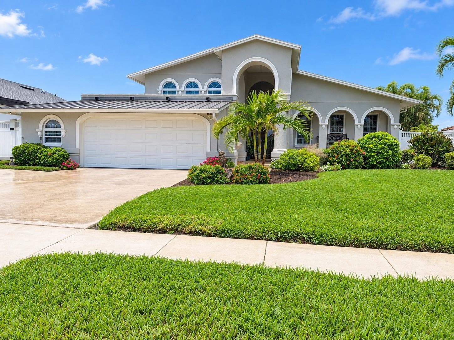 Single Family Residence at 707 SNUG IS, CLEARWATER BEACH, photo 3 of 85