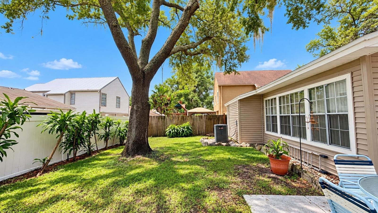 Single Family Residence at 7608 GLADES CT, TAMPA, photo 18 of 22