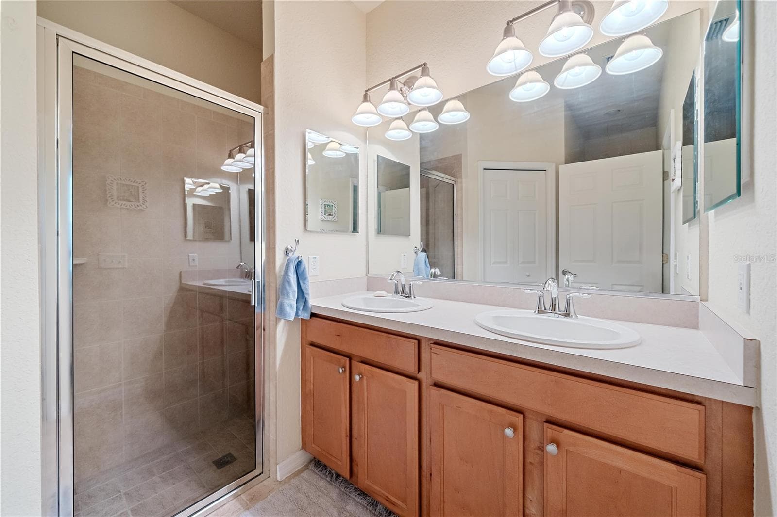 Single Family Residence at 11998 TEMPEST HARBOR LOOP, VENICE, photo 11 of 21