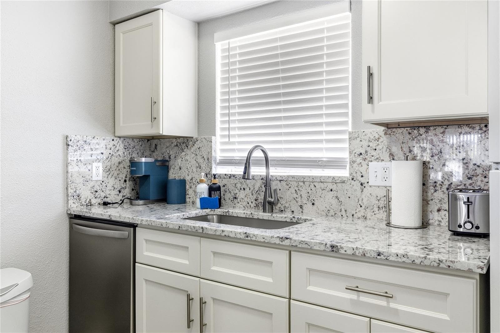 Condominium at 2744 HIDDEN LAKE BLVD #C, SARASOTA, photo 11 of 29