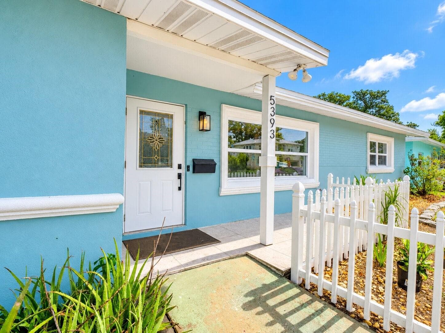 Single Family Residence at 5393 16TH AVE N, ST PETERSBURG, photo 4 of 41