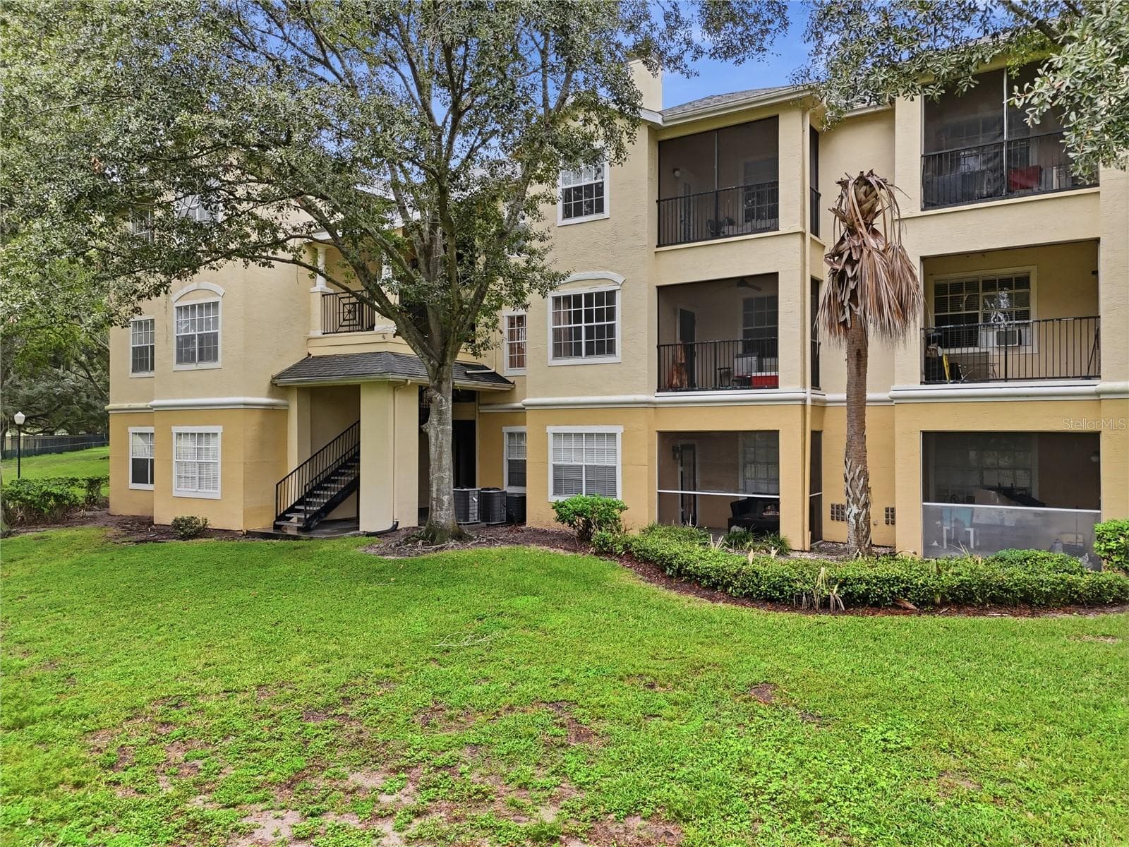 2586 ROBERT TRENT JONES DR #1115