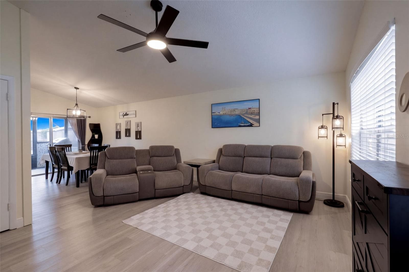 Single Family Residence at 963 N JERICO DR, CASSELBERRY, photo 6 of 29