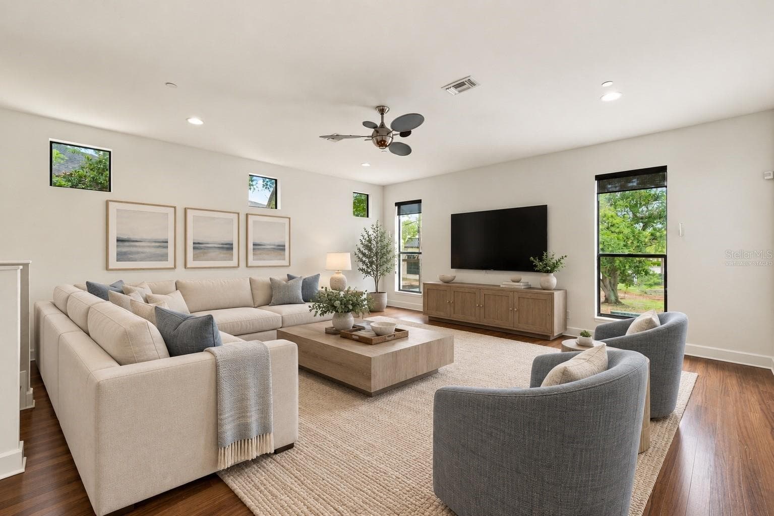 Virtually staged - 213 S MOODY AVE #1, TAMPA