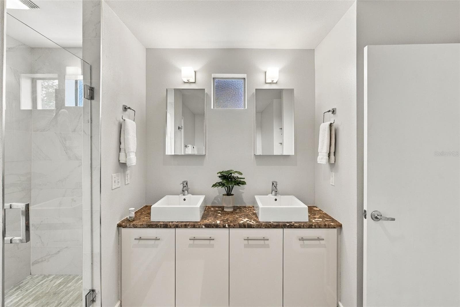 Dual sink vanity - 213 S MOODY AVE #1, TAMPA