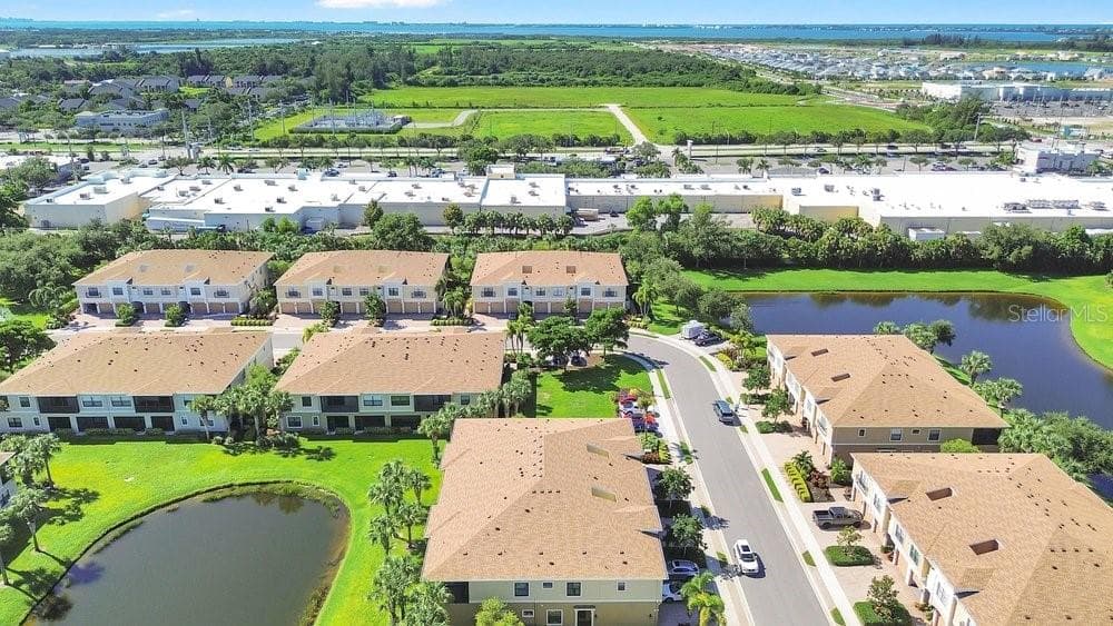 Condominium at 4158 OVERTURE CIR #4158, BRADENTON, photo 34 of 43
