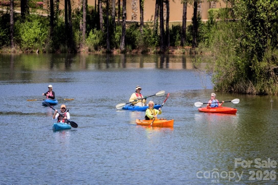 Canoeing in Sun city - 9018 Smokey Hill Lane, Indian Land