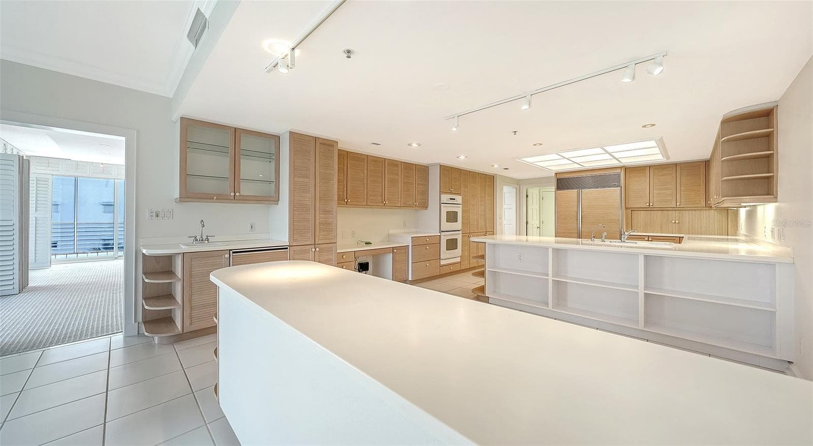 Condominium at 2550 HARBOURSIDE DR #334, LONGBOAT KEY, photo 22 of 64