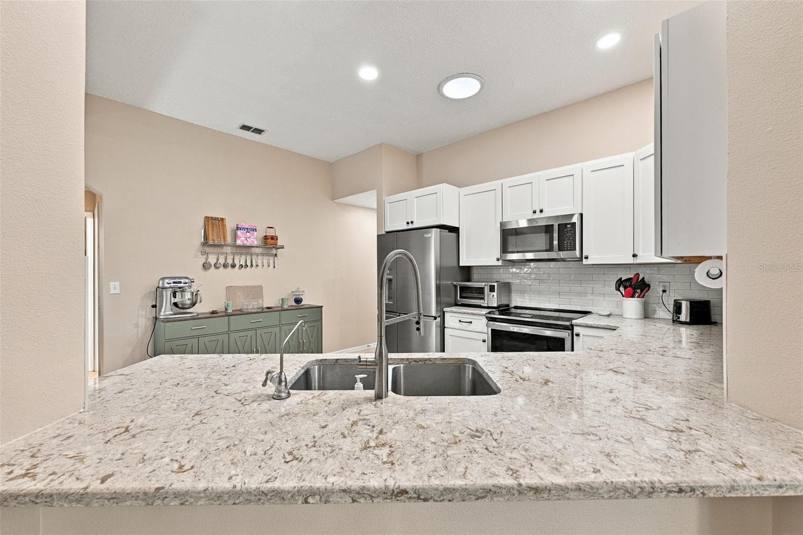 Kitchen - 2333 BROOKFIELD GREENS CIR #45, SUN CITY CENTER