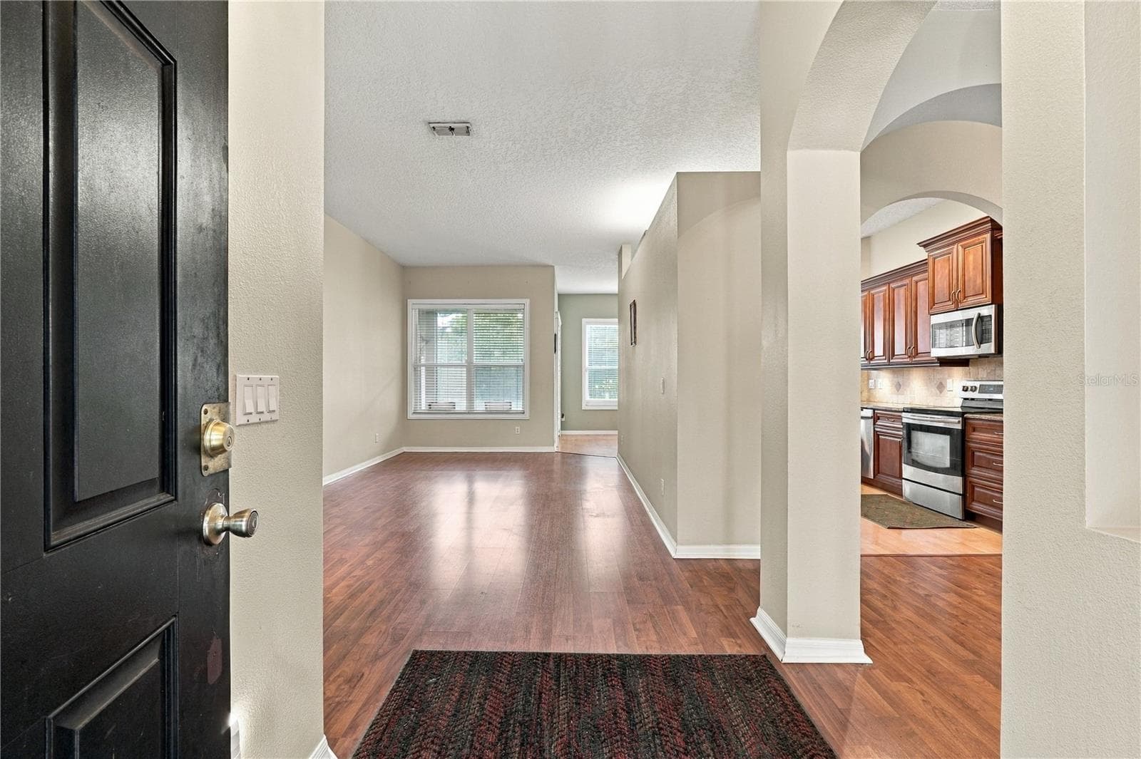 Single Family Residence at 2372 CIMMARON ASH WAY, APOPKA, photo 4 of 31