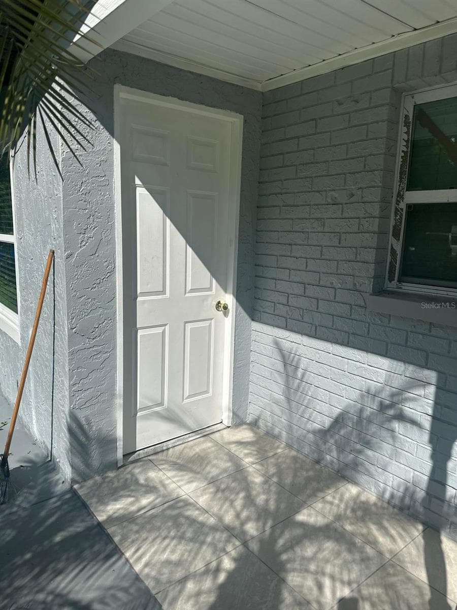 Efficiency Entry - 8501 N PACKWOOD AVE, TAMPA