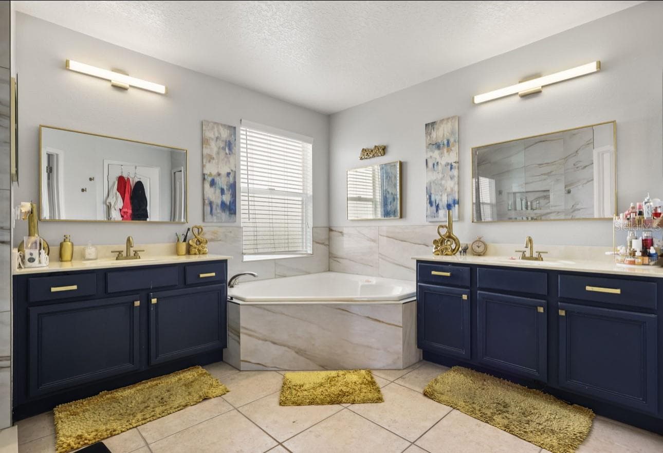 Single Family Residence at 12657 IRIS LAKE DR, ORLANDO, photo 6 of 32