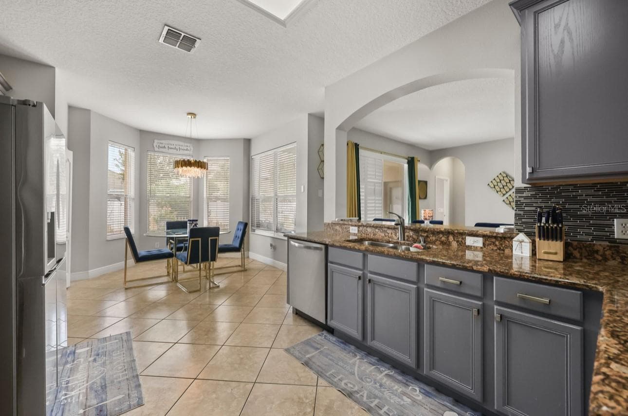 Single Family Residence at 12657 IRIS LAKE DR, ORLANDO, photo 17 of 32
