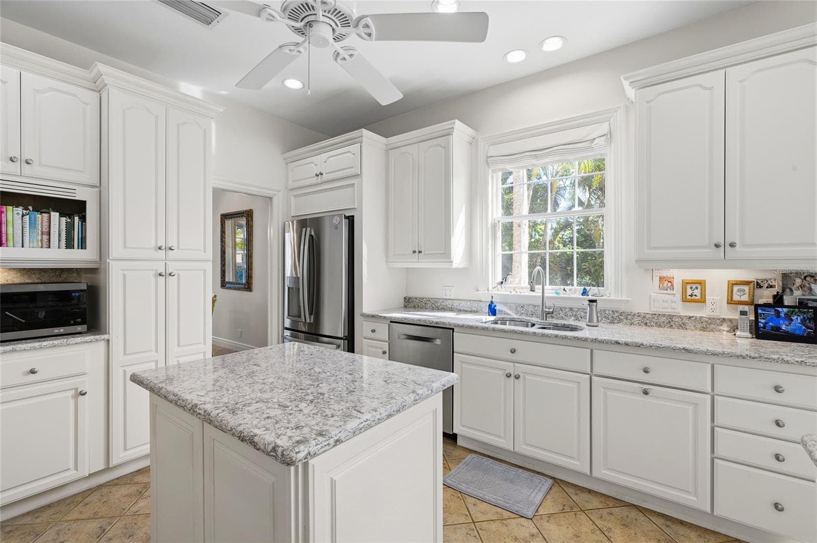 Single Family Residence at 162 BLACKWALL CT, BOCA GRANDE, photo 23 of 62