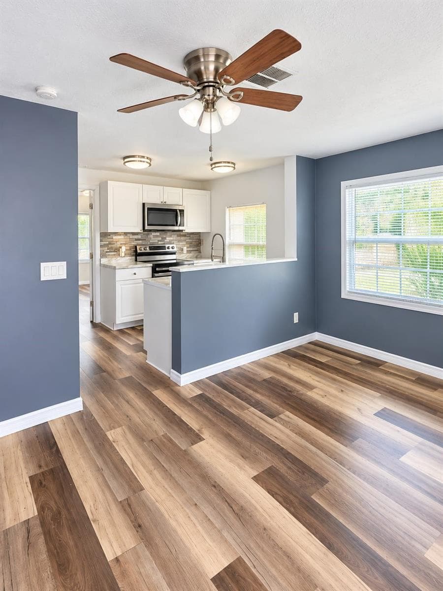 Virtually Staged - 3532 38TH AVE N, ST PETERSBURG