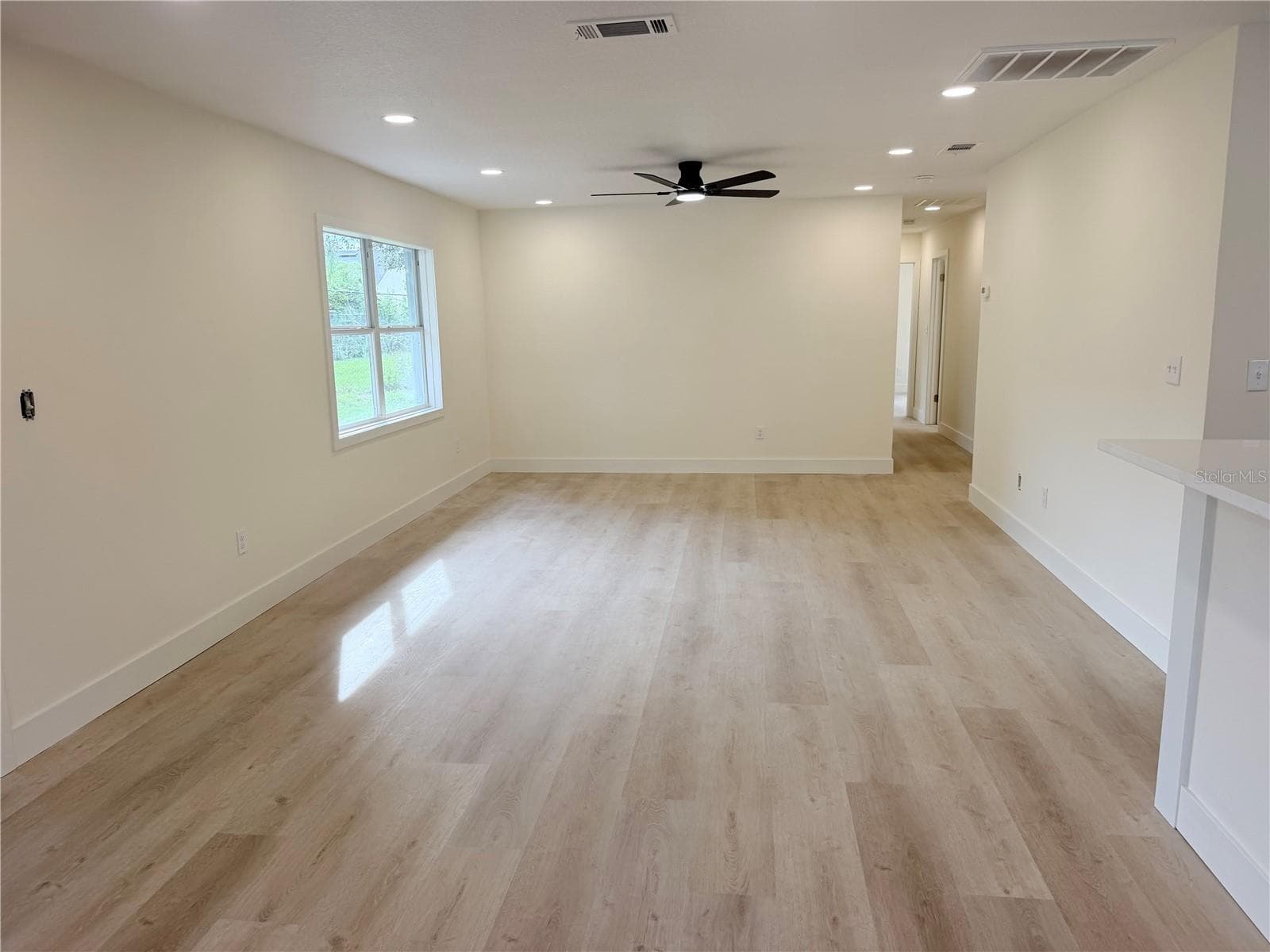 Single Family Residence at 10436 JANE EYRE DR, ORLANDO, photo 8 of 25