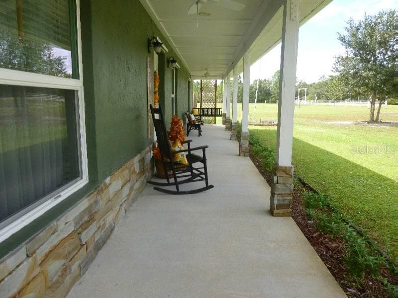 Single Family Residence at 1001 MCCLELLAN RD, FROSTPROOF, photo 32 of 78