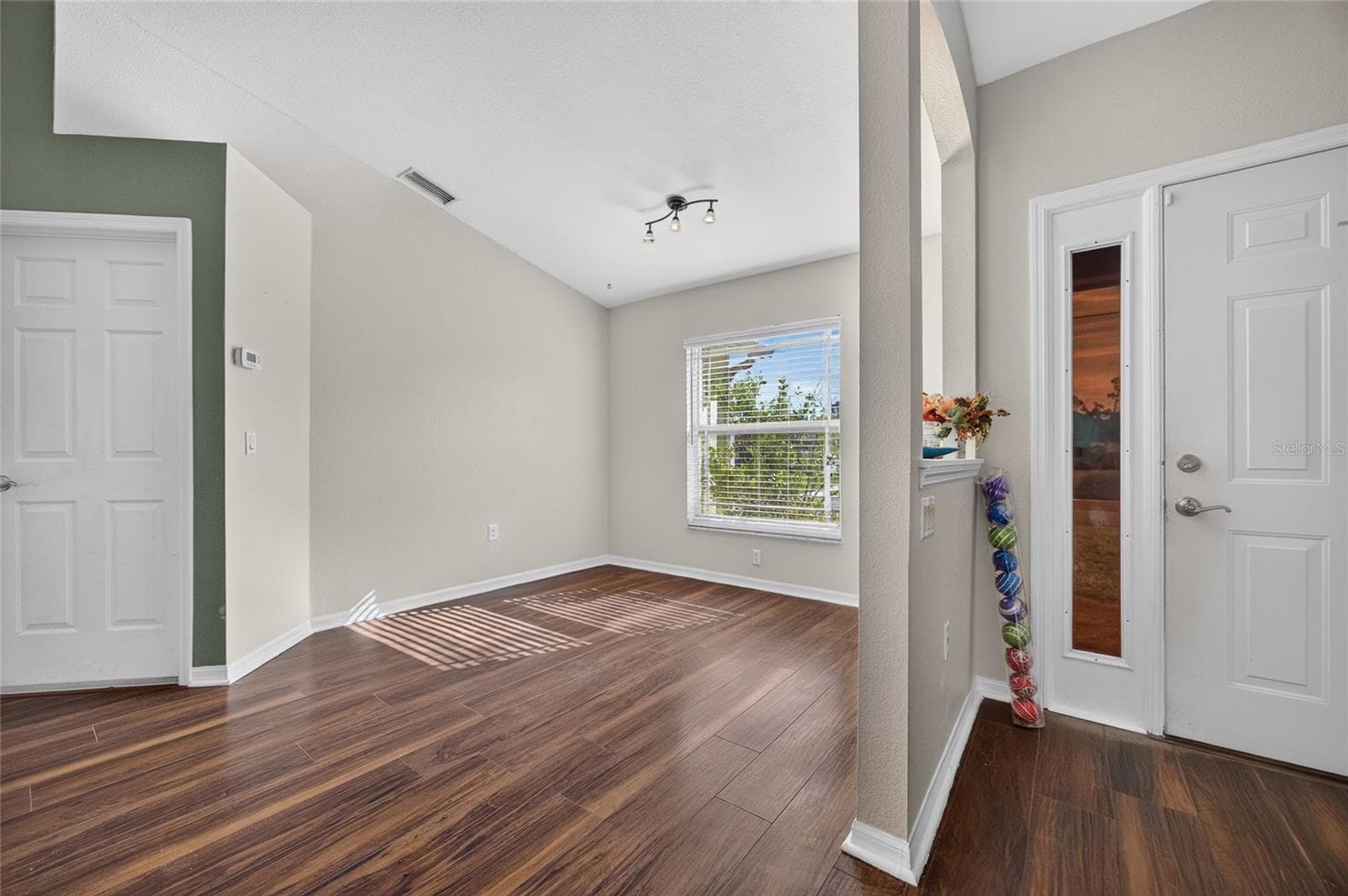 Single Family Residence at 2493 CHEROKEE ST, NORTH PORT, photo 6 of 29