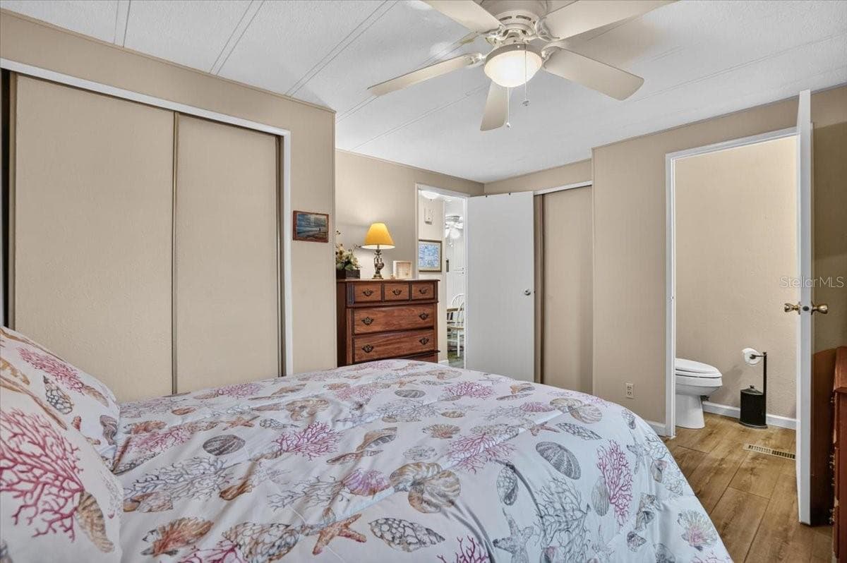 Manufactured Home at 808 53RD AVE E #283, BRADENTON, photo 27 of 33
