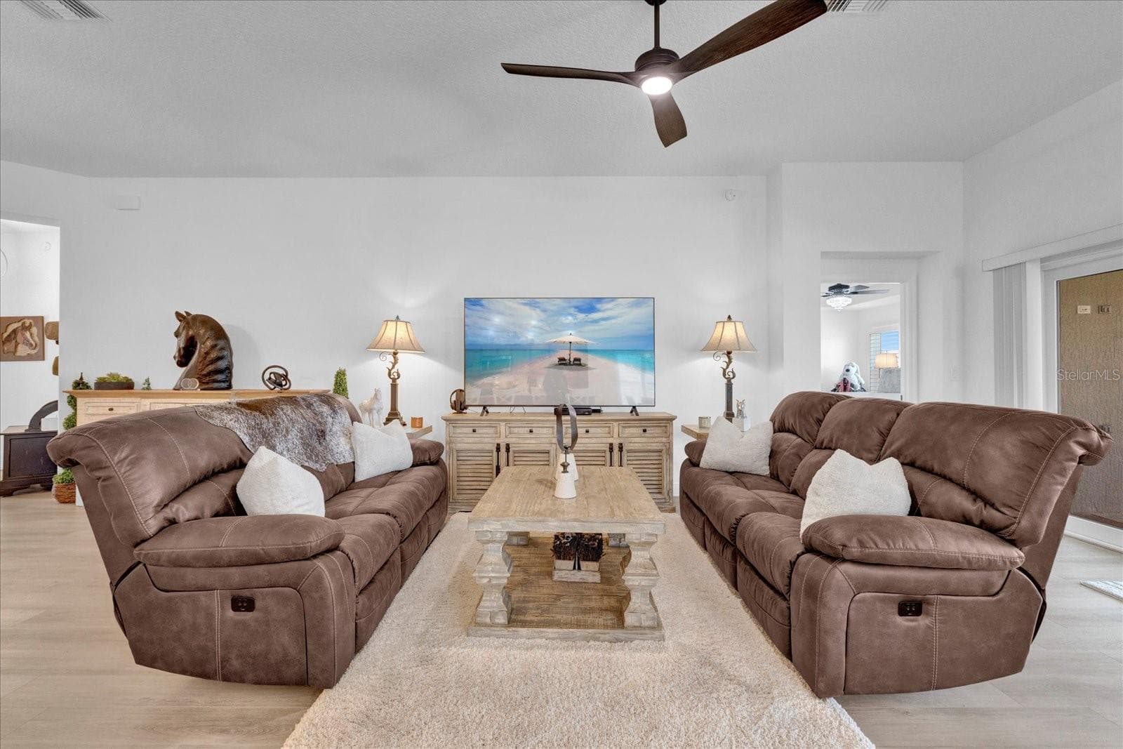 Single Family Residence at 1393 KENNETH ST, THE VILLAGES, photo 8 of 37
