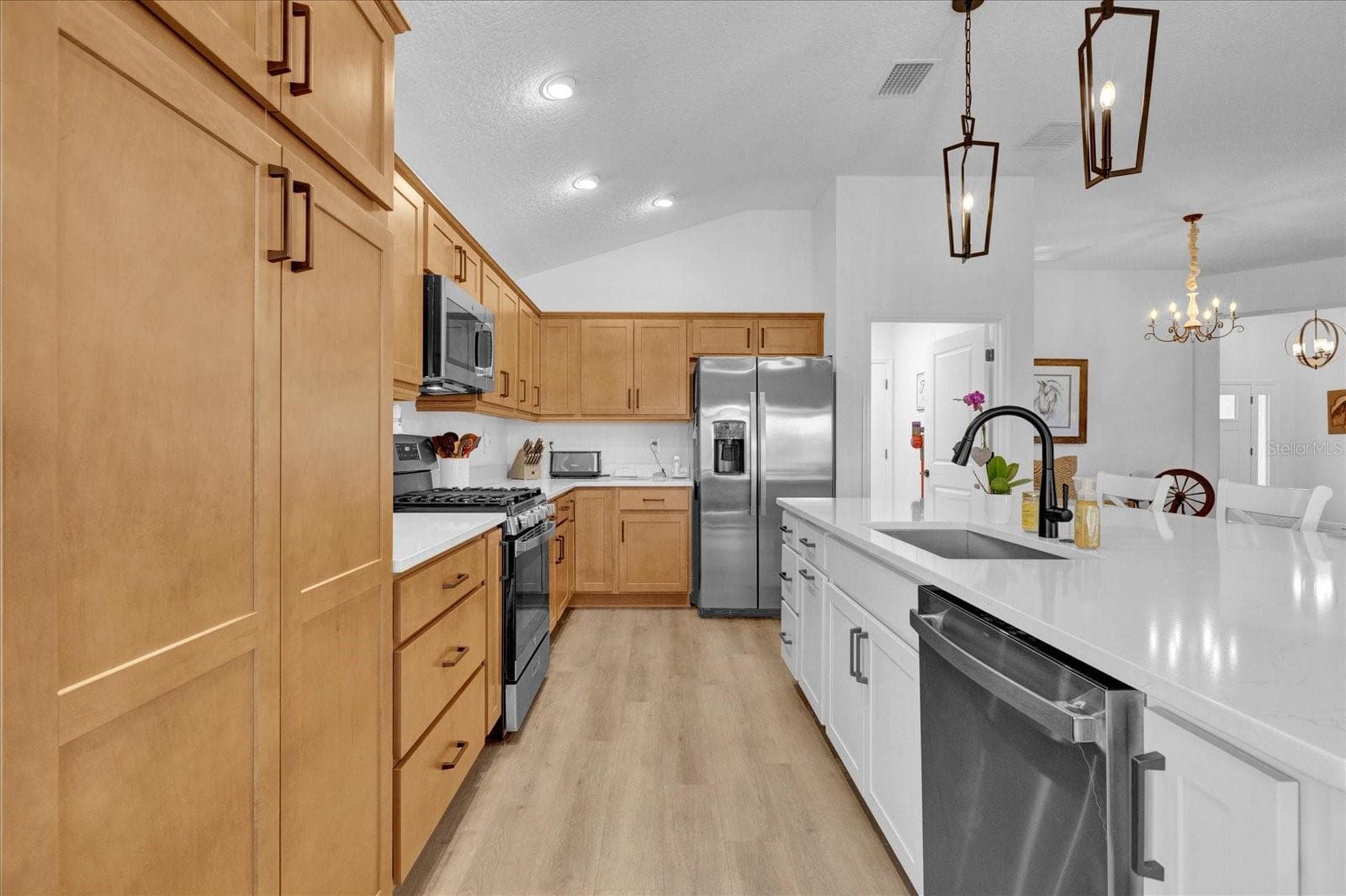 Single Family Residence at 1393 KENNETH ST, THE VILLAGES, photo 11 of 37